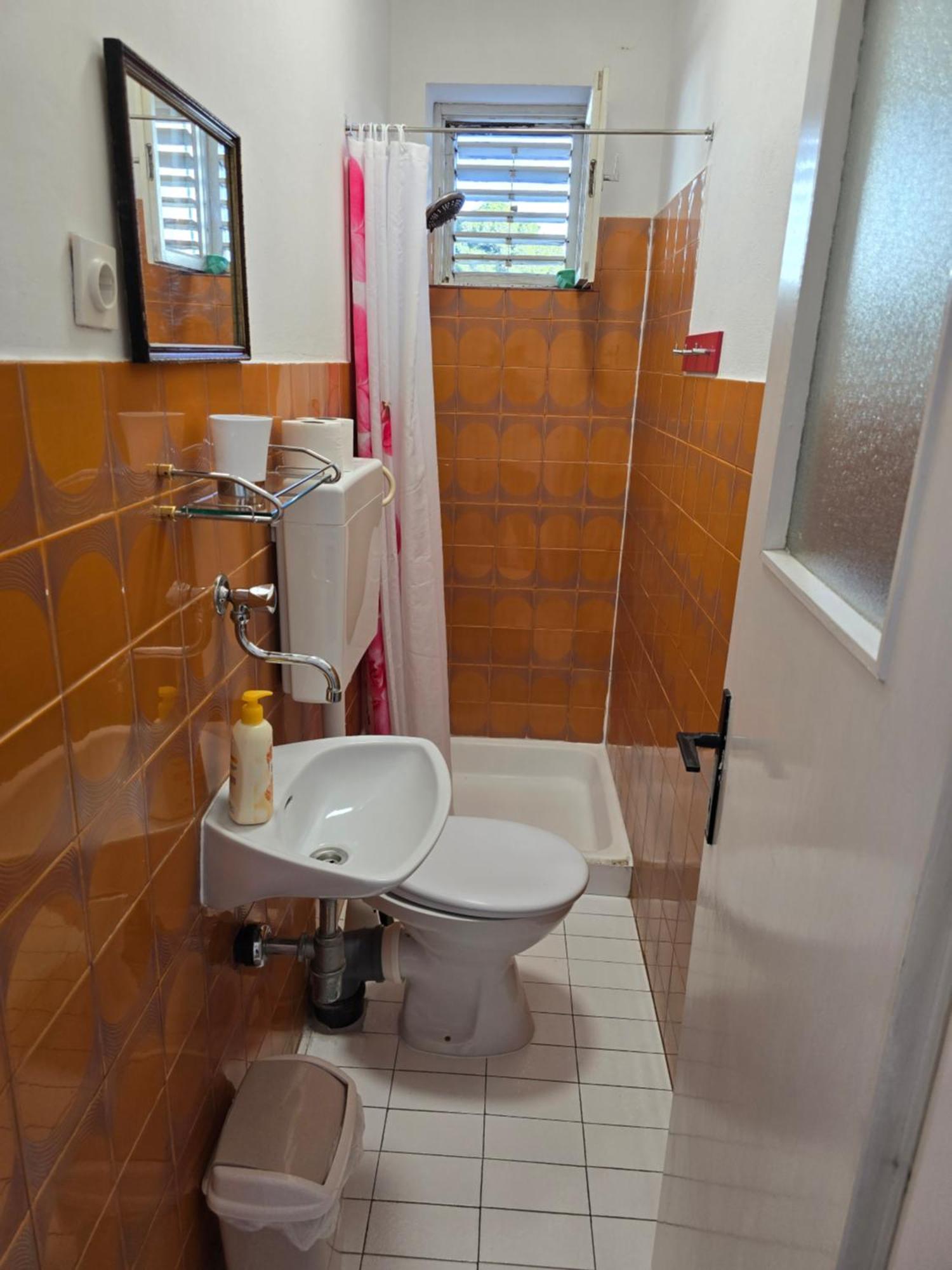 Apartment Tome Biograd Na Moru Ngoại thất bức ảnh
