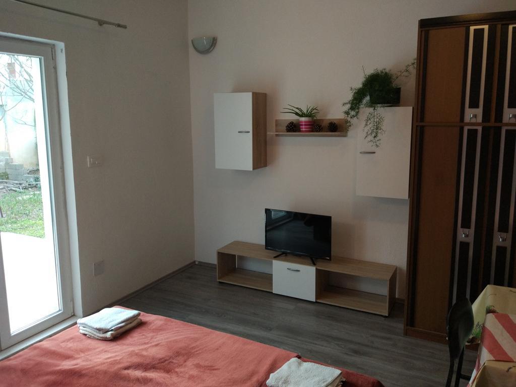 Apartment Tome Biograd Na Moru Ngoại thất bức ảnh
